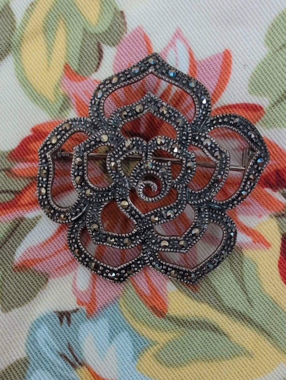 Vintage-Marcasite Flower Brooch - Silver Fas 925 - Black